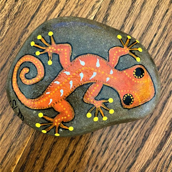 SOLD!!! Hand Painted Orange Gecko - Picture 4 of 6